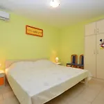 In Karbuni With Sea View, Terrace, Air Conditioning, W-lan 3609-2 *