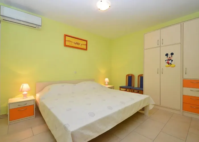 In Karbuni With Sea View, Terrace, Air Conditioning, W-lan 3609-2 *